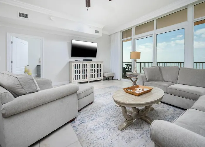 Phoenix 2301 Apartment *